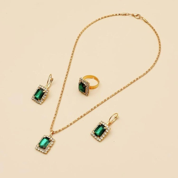 Emerald & Gold Queen's Treasures Necklace Earring & Ring Statement Jewel… - Picture 5 of 13